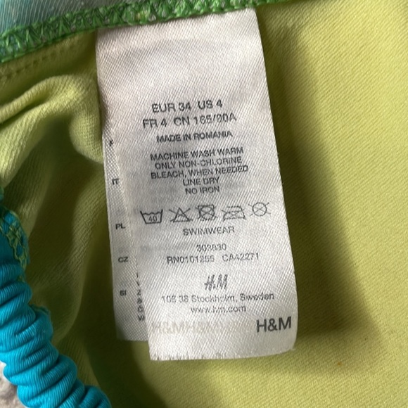 H&M green ombré halter bathing suit bikini top in women’s size 4 w/string ties - Picture 6 of 7